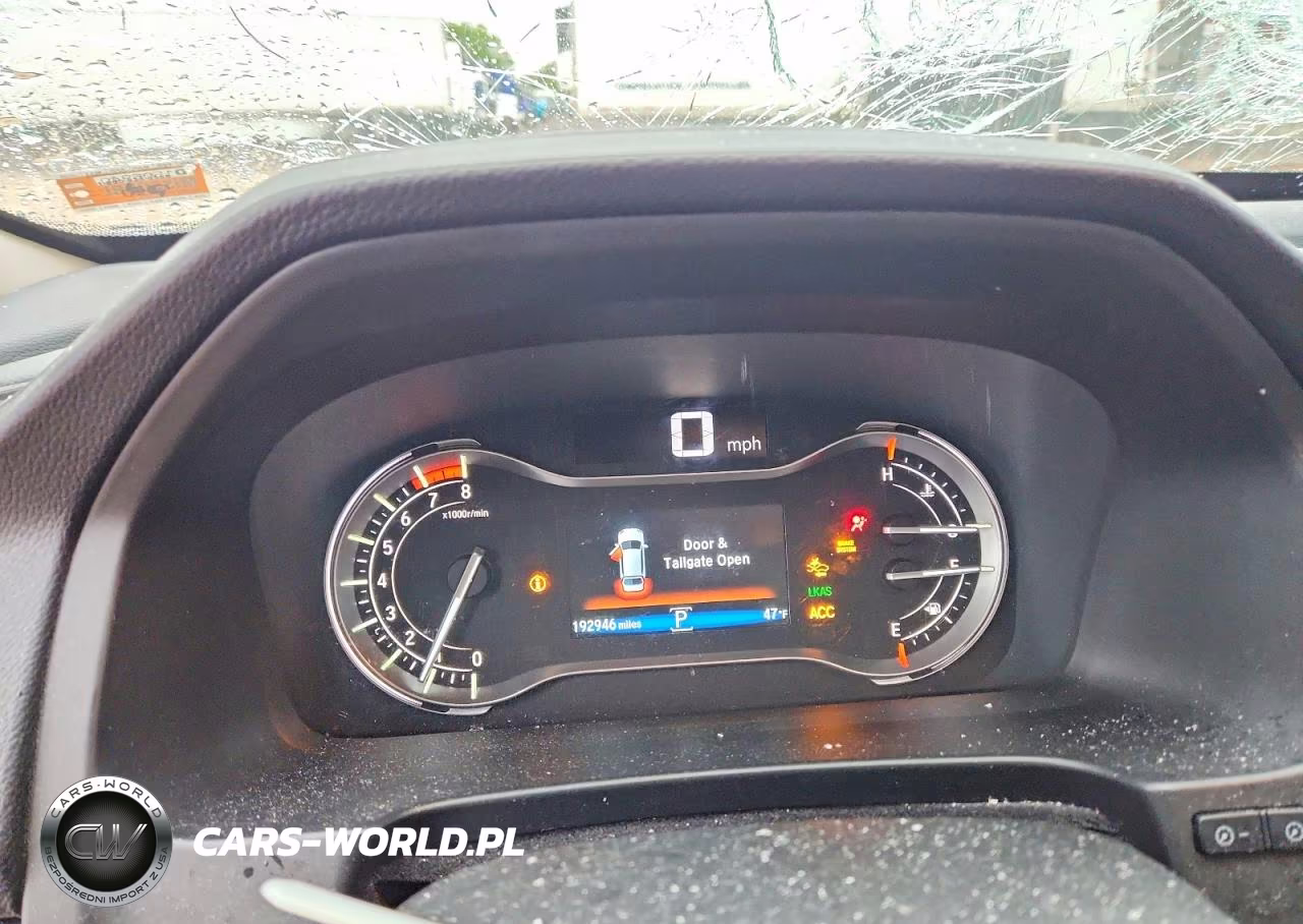 2017 Honda Pilot Touring VIN:5FNYF5H92HB029868 - 9