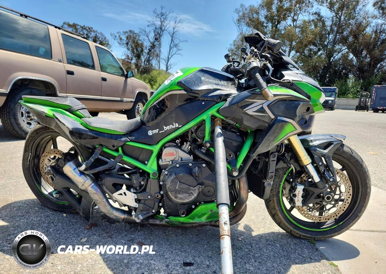 2021 Kawasaki Zr1000 L – zdjęcie 1 z 8