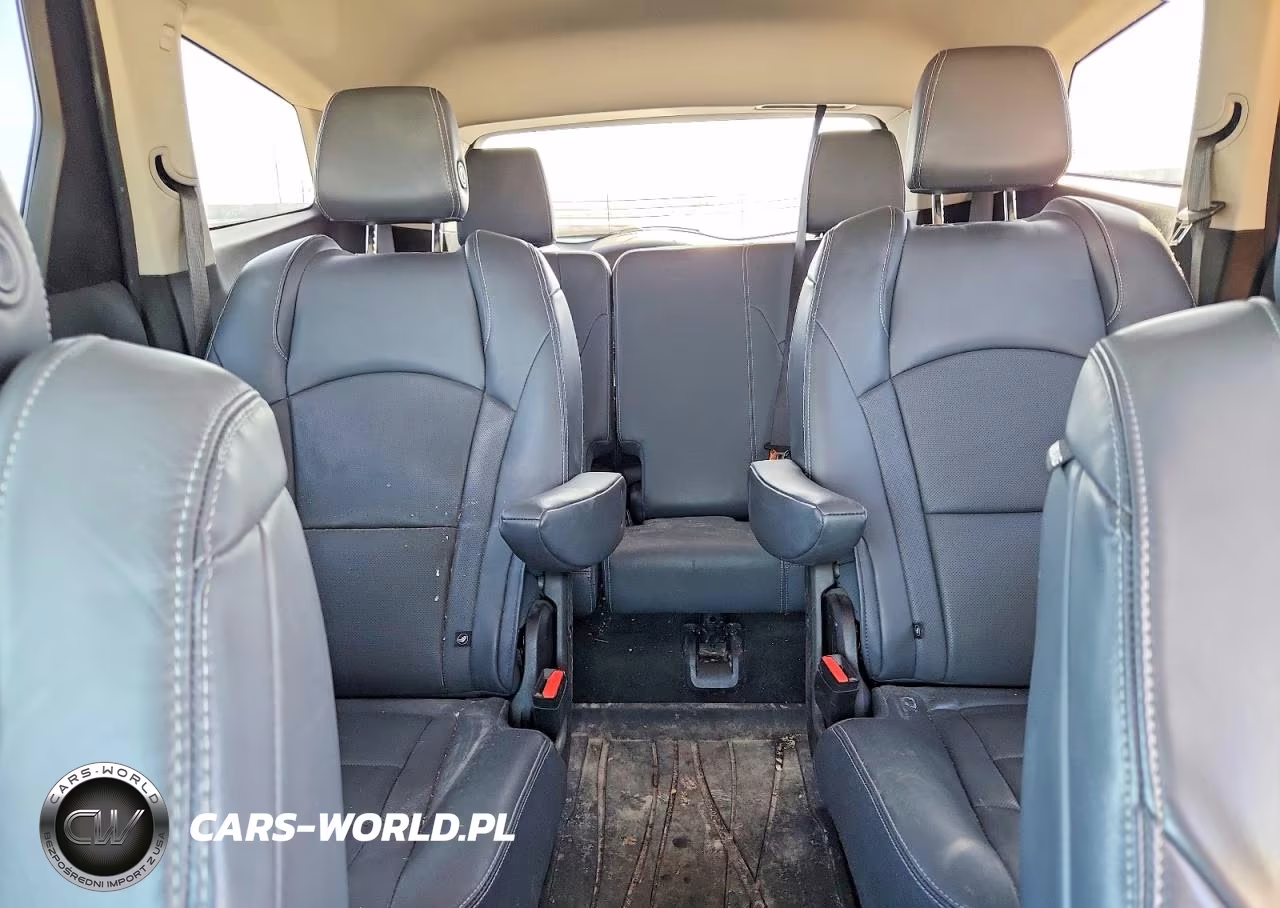 2018 Buick Enclave Essence VIN:5GAERBKW2JJ171371 - 10