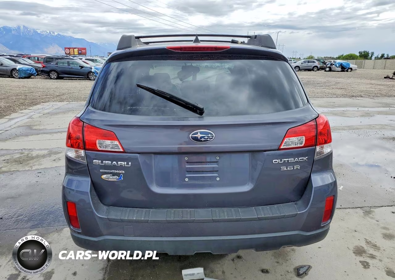 2014 Subaru Outback 3.6R Limited VIN:4S4BRDKC8E2321675 - 6