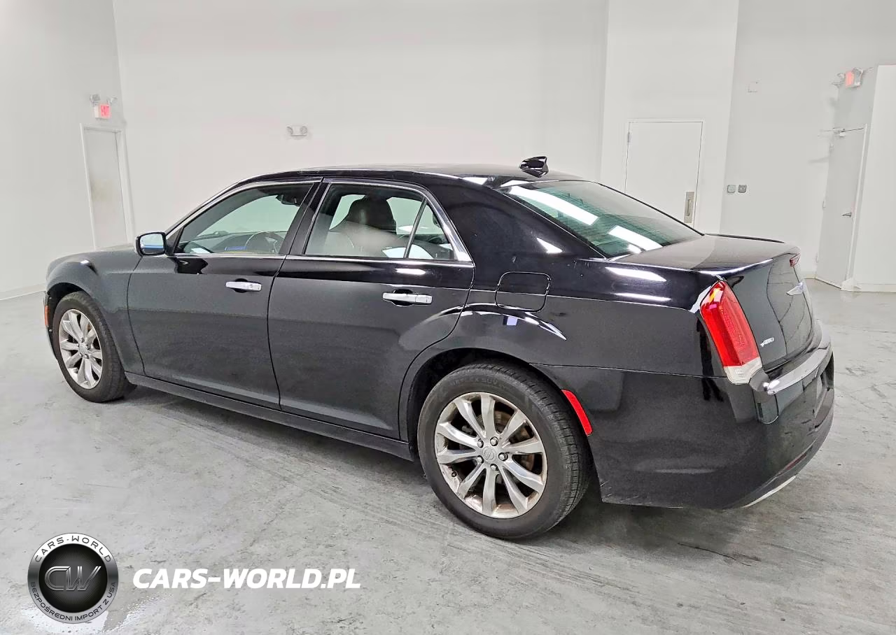 2019 Chrysler 300 Limited VIN:2C3CCAKG2KH556673 - 2