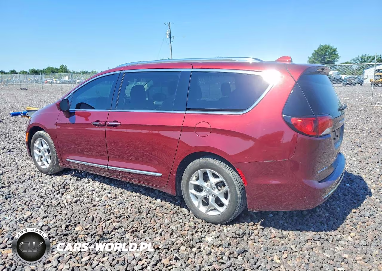 2018 Chrysler Pacifica Touring L VIN:2C4RC1BG5JR317276 - 2