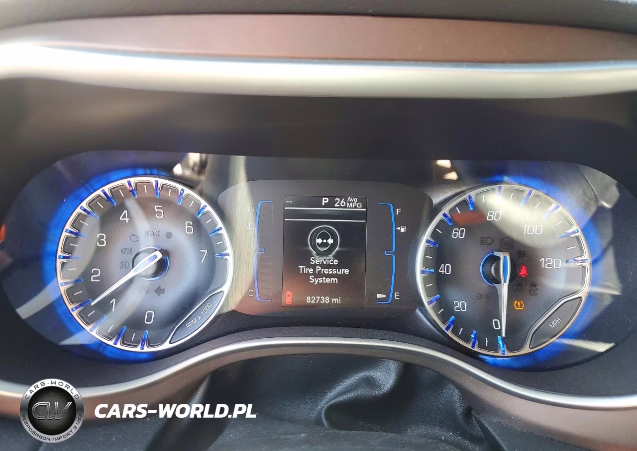 2018 Chrysler Pacifica Touring L VIN:2C4RC1BG5JR317276 - 9