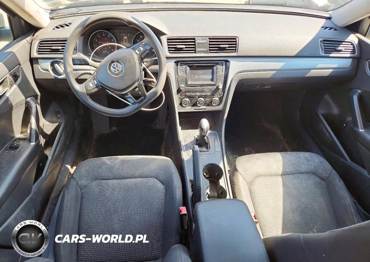 2018 Volkswagen Passat S VIN:1VWAA7A36JC000598 - 8