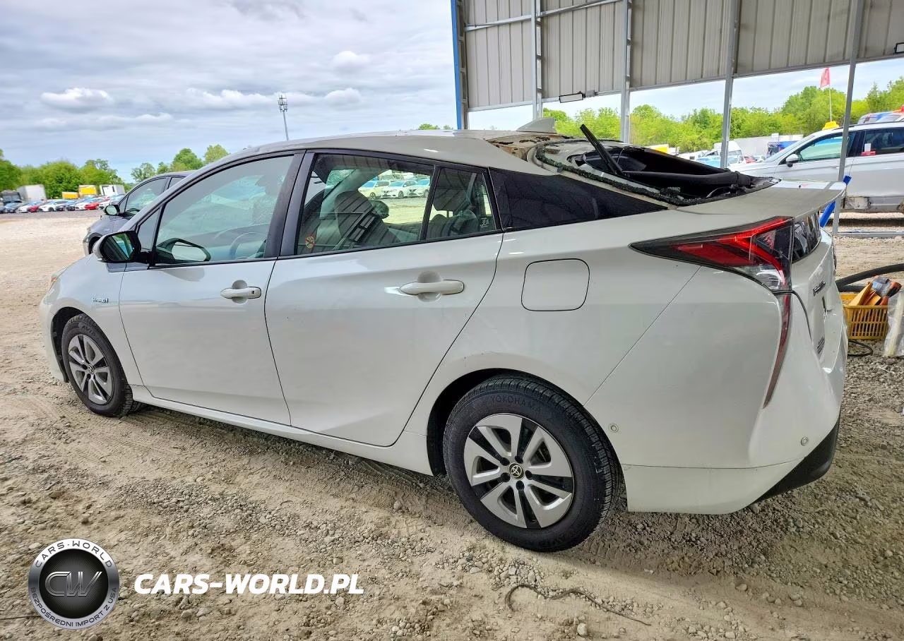 2017 Toyota Prius Two VIN:JTDKBRFUXH3045202 - 2