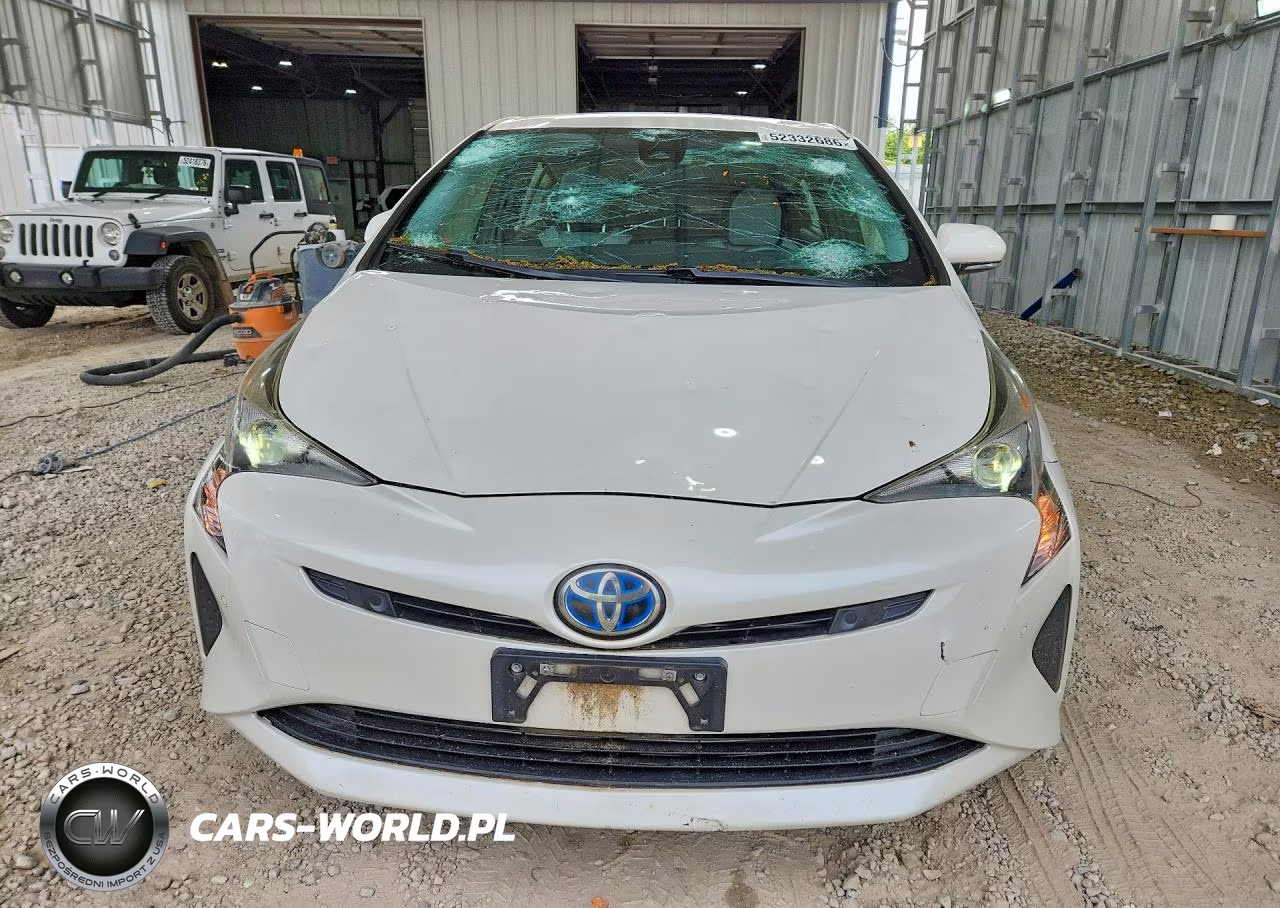 2017 Toyota Prius Two VIN:JTDKBRFUXH3045202 - 5