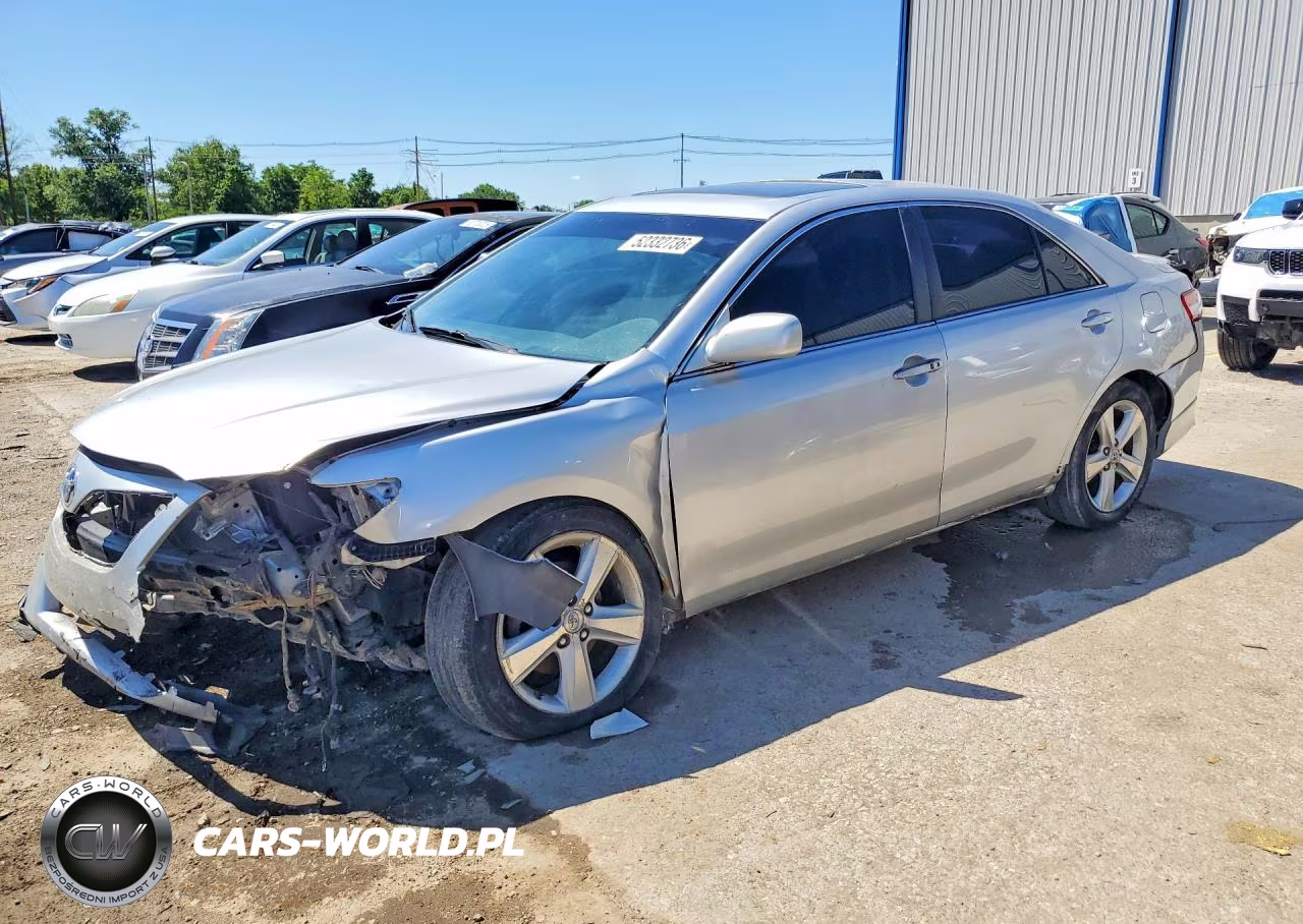 2011 Toyota Camry Se – zdjęcie 1 z 12