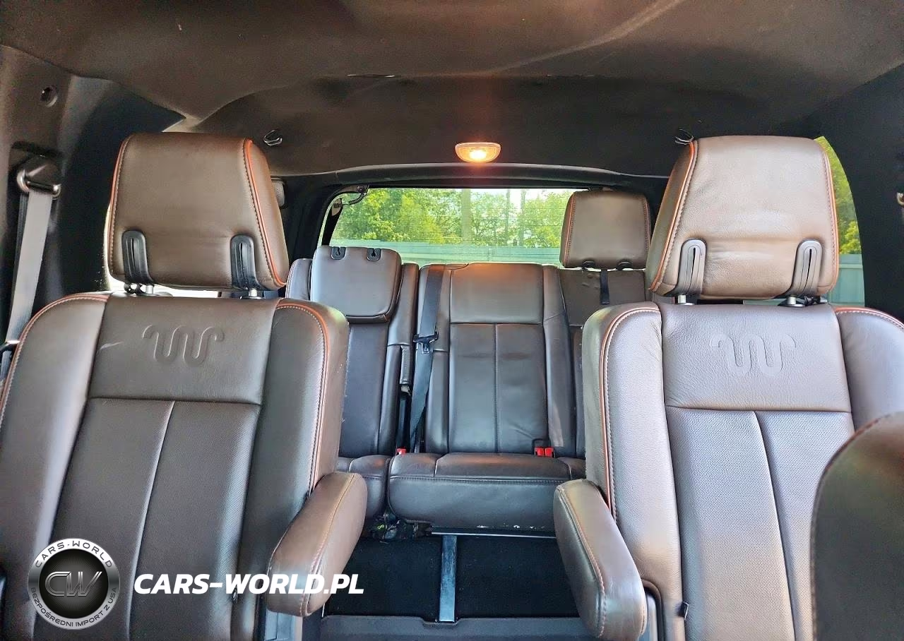 2017 Ford Expedition Xlt VIN:1FMJU1JT4HEA62888 - 10
