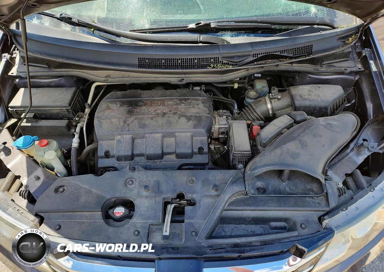2015 Honda Odyssey Touring VIN:5FNRL5H94FB056631 - 12