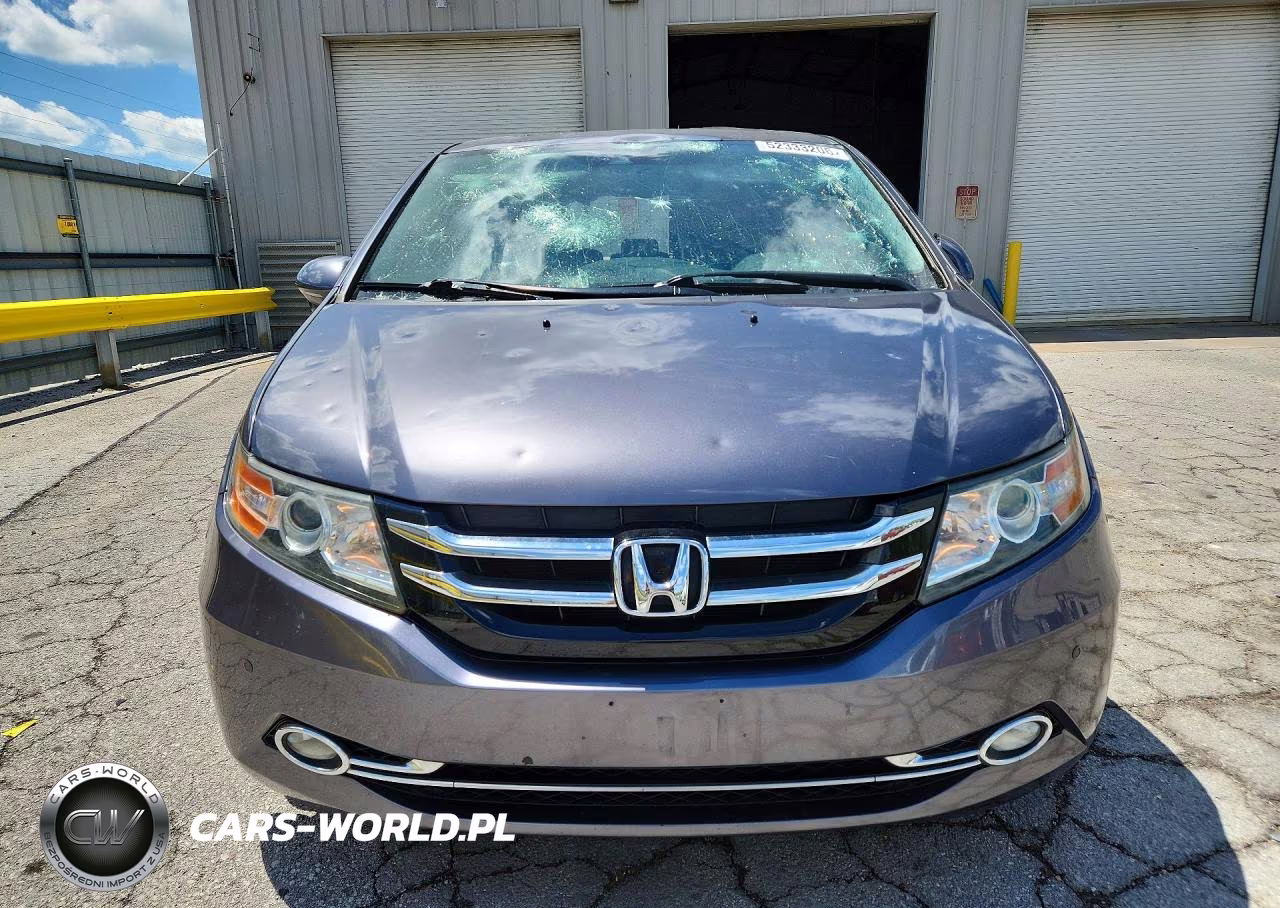 2015 Honda Odyssey Touring VIN:5FNRL5H94FB056631 - 5