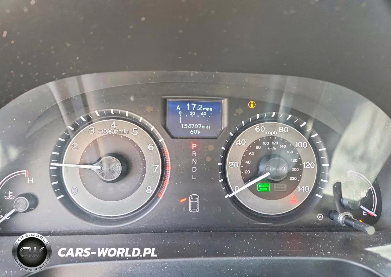 2015 Honda Odyssey Touring VIN:5FNRL5H94FB056631 - 9