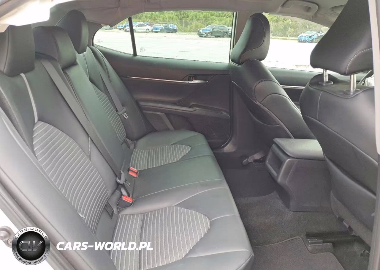 2024 Toyota Camry Se VIN:4T1T11AKXRU842832 - 10