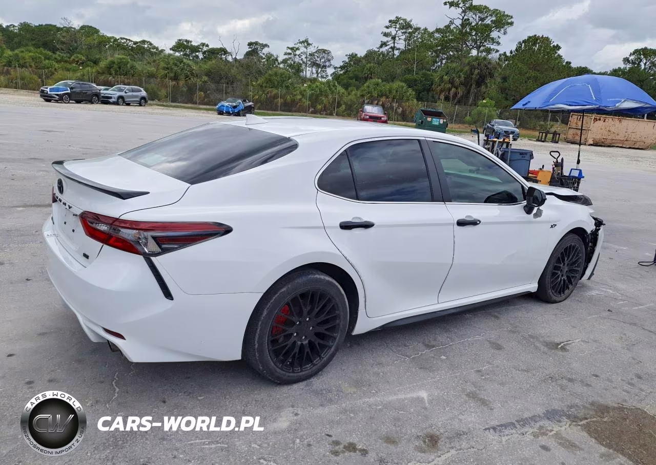 2024 Toyota Camry Se VIN:4T1T11AKXRU842832 - 3