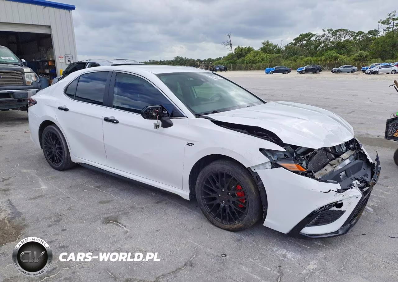 2024 Toyota Camry Se VIN:4T1T11AKXRU842832 - 4