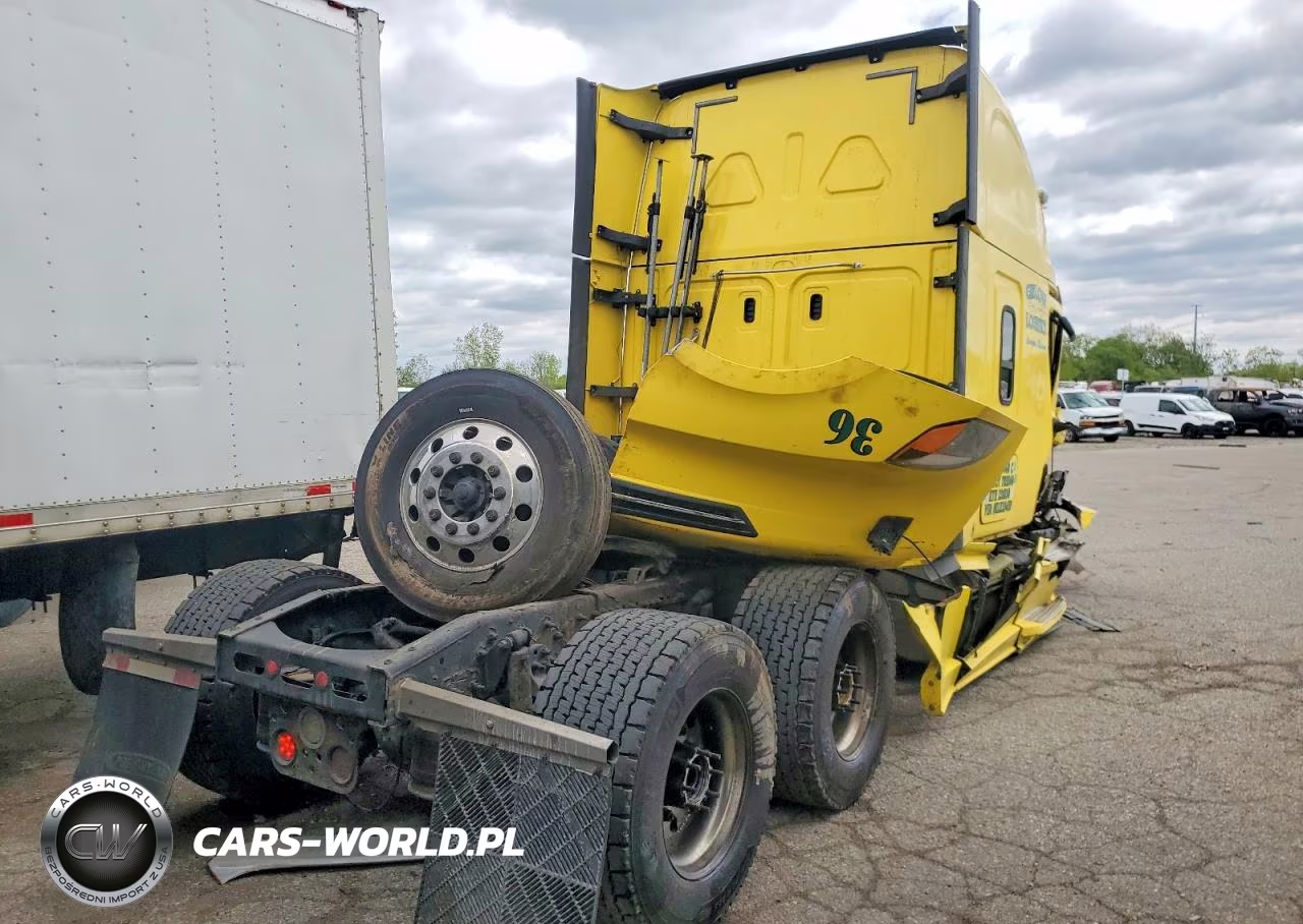 2019 Freightliner Cascadia 1 - Semi Truck VIN:1FUJHHDR8KLKL9455 - 4