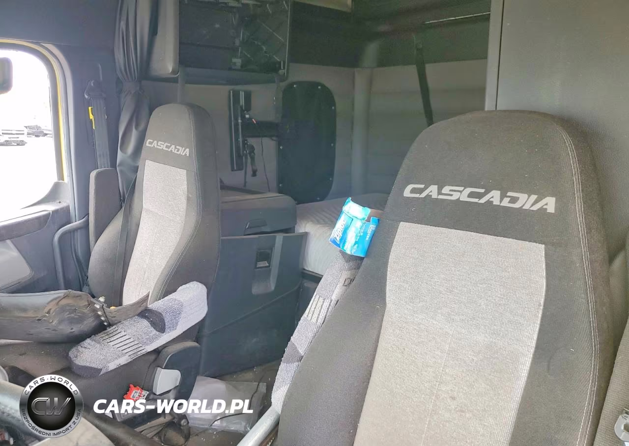 2019 Freightliner Cascadia 1 - Semi Truck VIN:1FUJHHDR8KLKL9455 - 5
