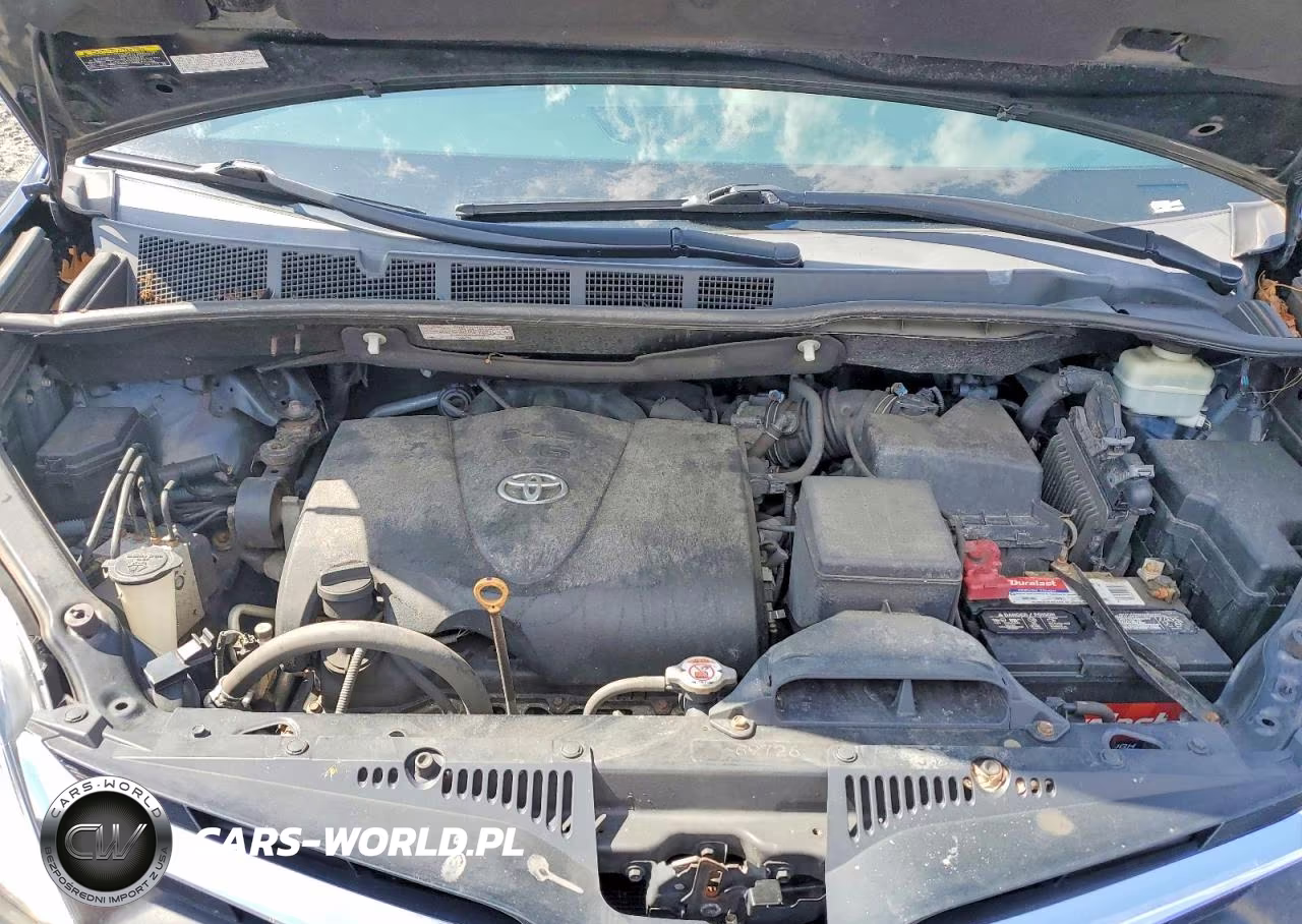 2018 Toyota Sienna 4X4 Le VIN:5TDJZ3DC5JS198881 - 12