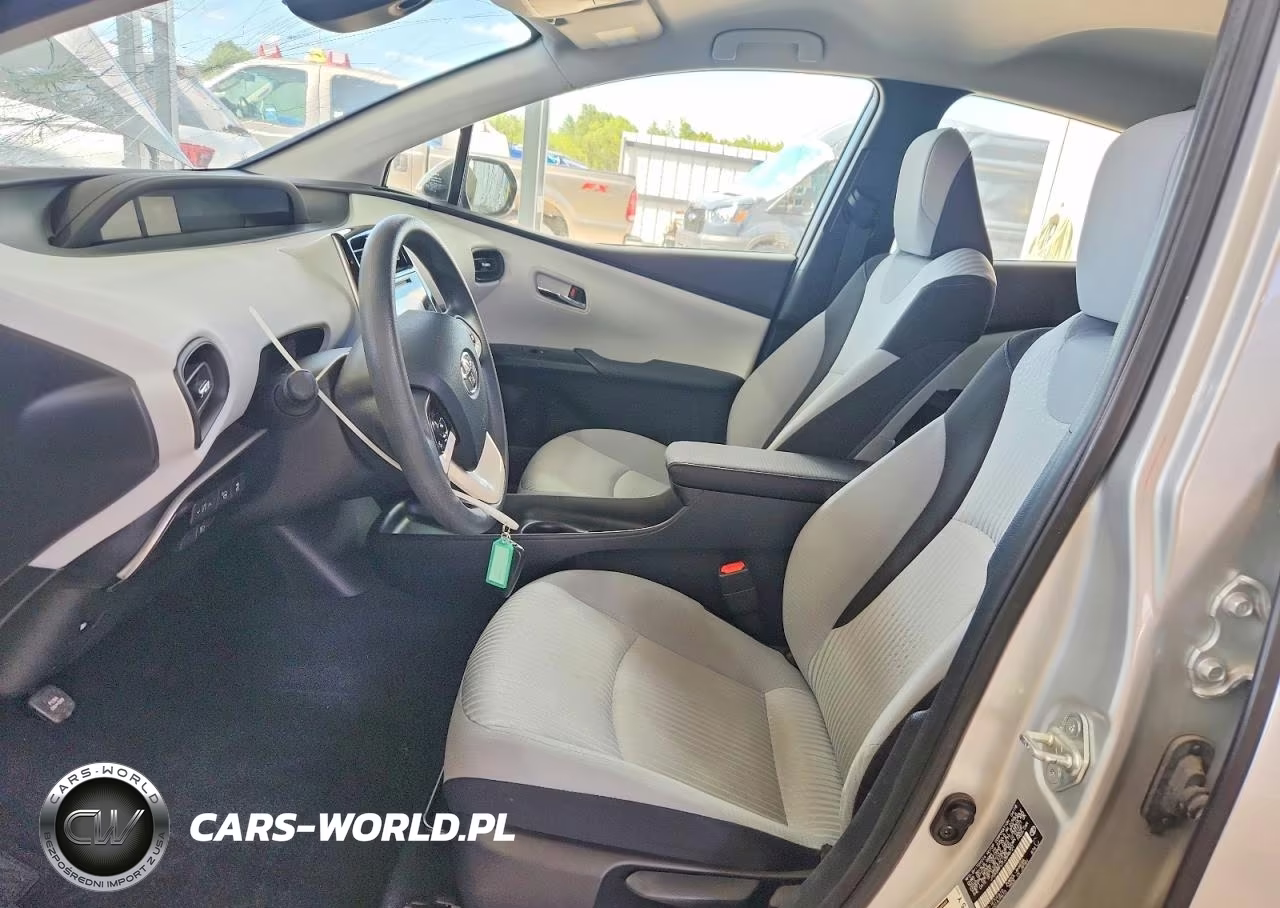 2018 Toyota Prius Two VIN:JTDKBRFU7J3598721 - 7