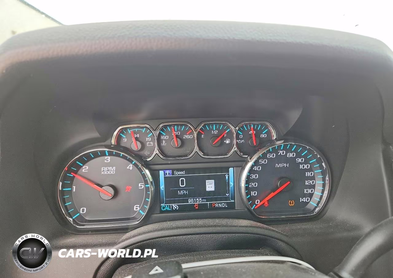 2018 Chevrolet Tahoe K1500 Premier VIN:1GNSKCKC3JR350304 - 9