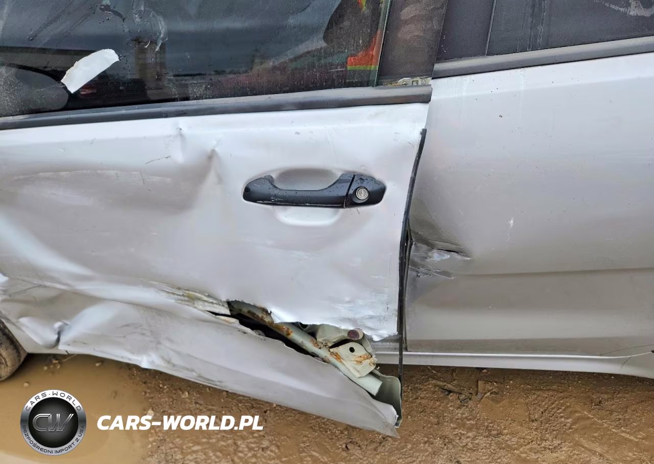2018 Kia Rio Lx VIN:3KPA24AB8JE079769 - 7