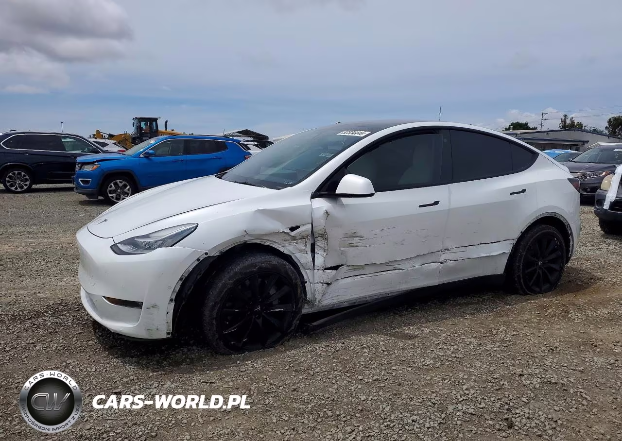 2021 Tesla Model Y – zdjęcie 1 z 13