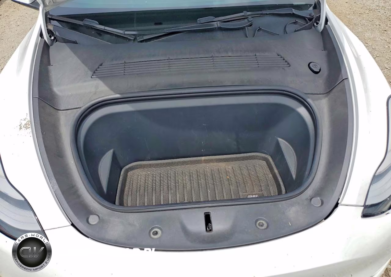 2021 Tesla Model Y VIN:5YJYGDEE1MF262367 - 12