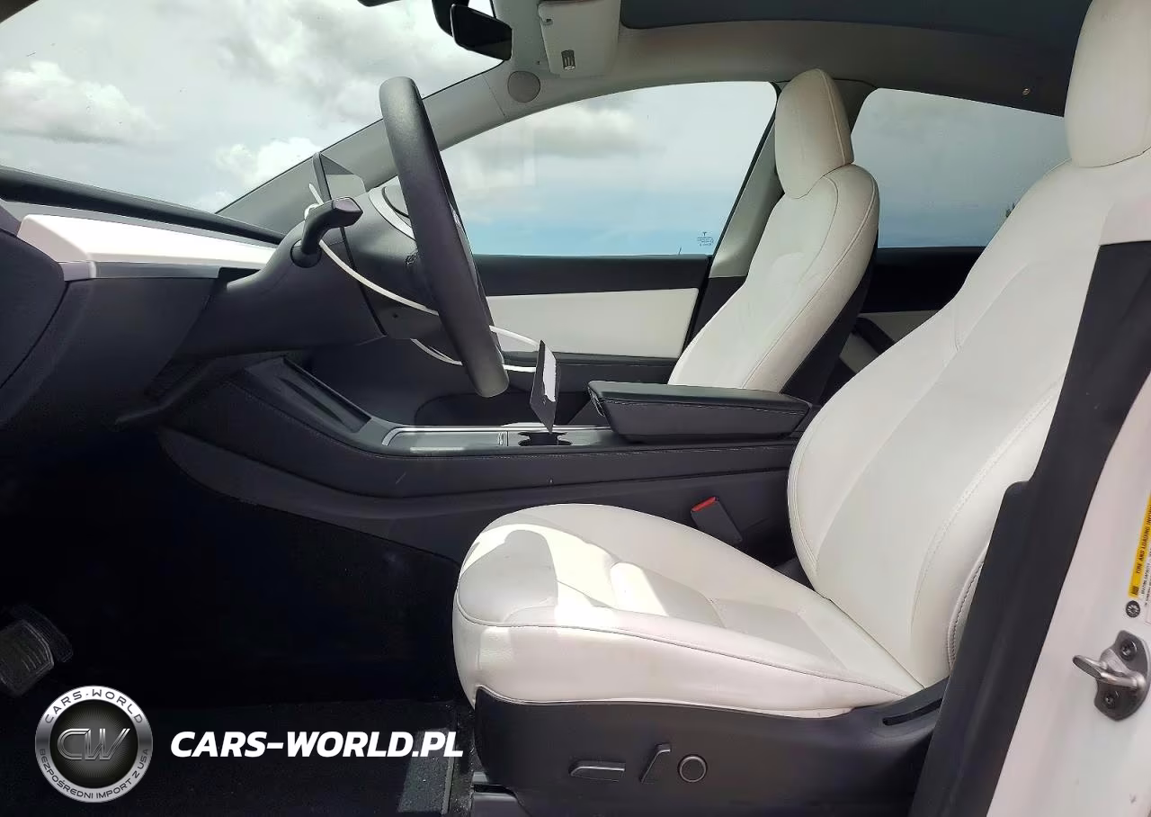 2021 Tesla Model Y VIN:5YJYGDEE1MF262367 - 7