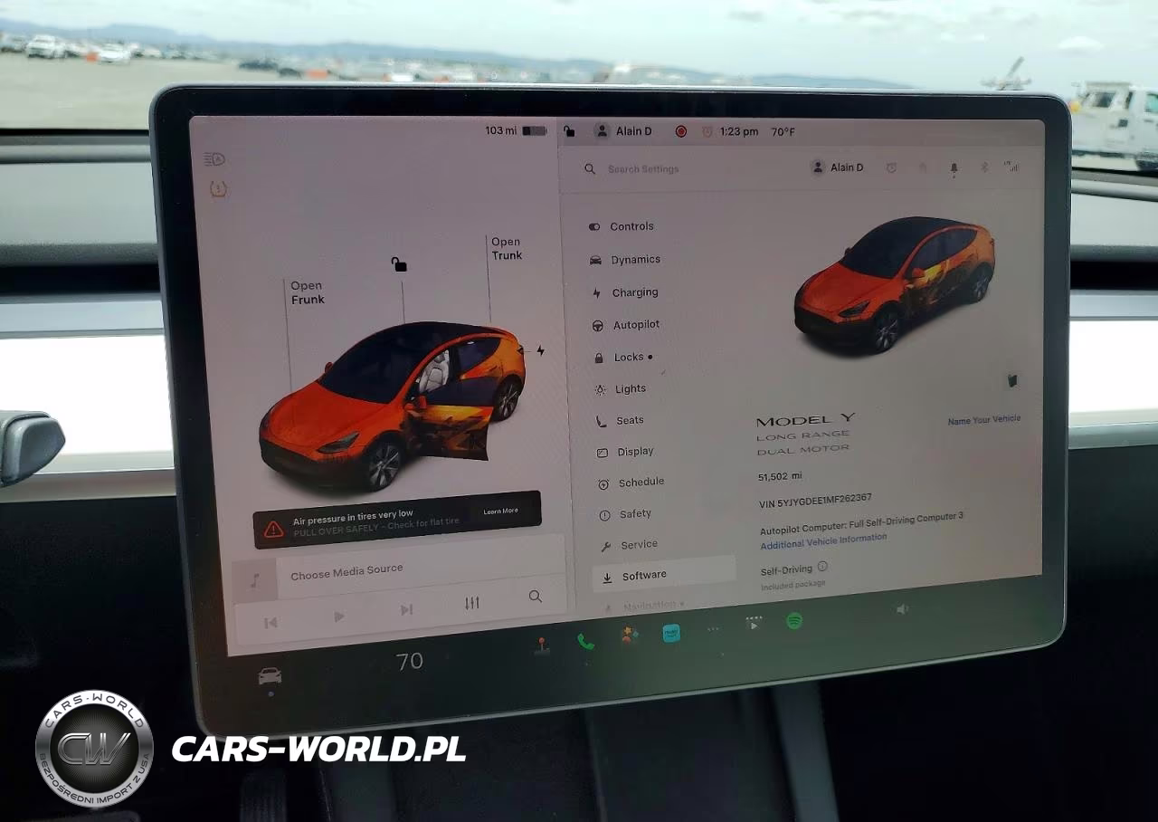 2021 Tesla Model Y VIN:5YJYGDEE1MF262367 - 9