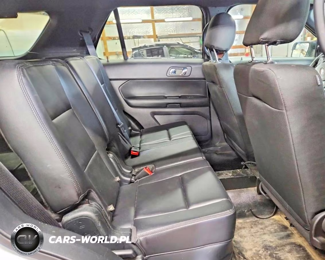 2019 Ford Explorer Police Interceptor VIN:1FM5K8AR7KGB28303 - 11