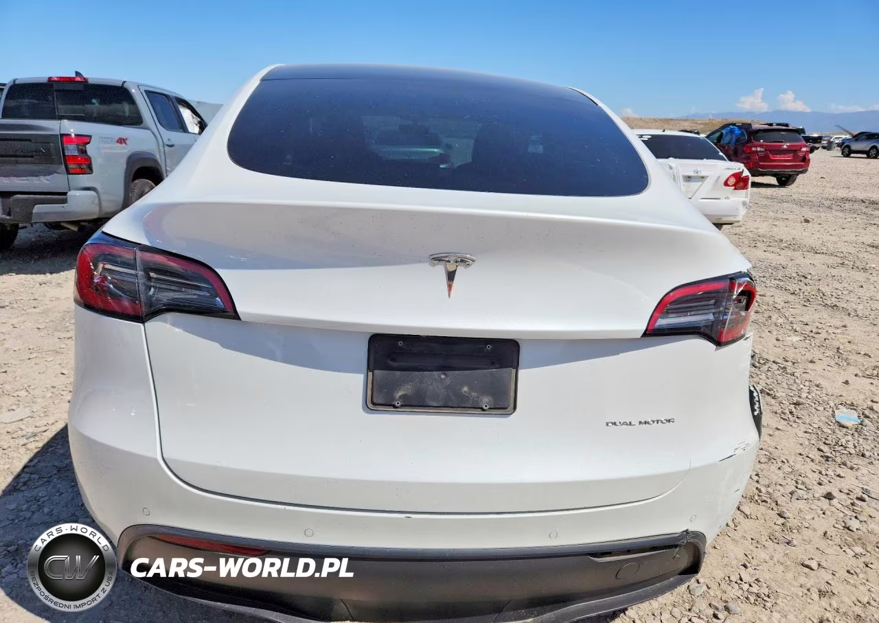 2021 Tesla Model Y VIN:5YJYGDEE3MF200775 - 6