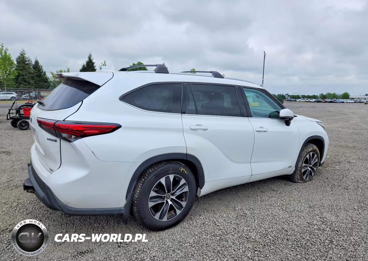 2022 Toyota Highlander Hybrid Xle VIN:5TDGBRCHXNS550390 - 3