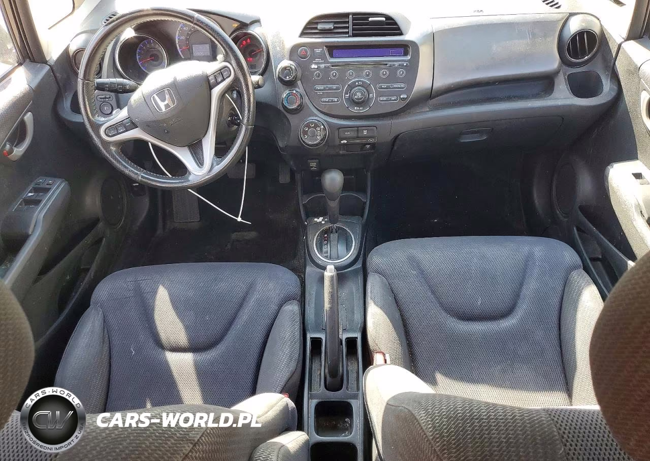 2013 Honda Fit Sport VIN:JHMGE8H52DC051341 - 8