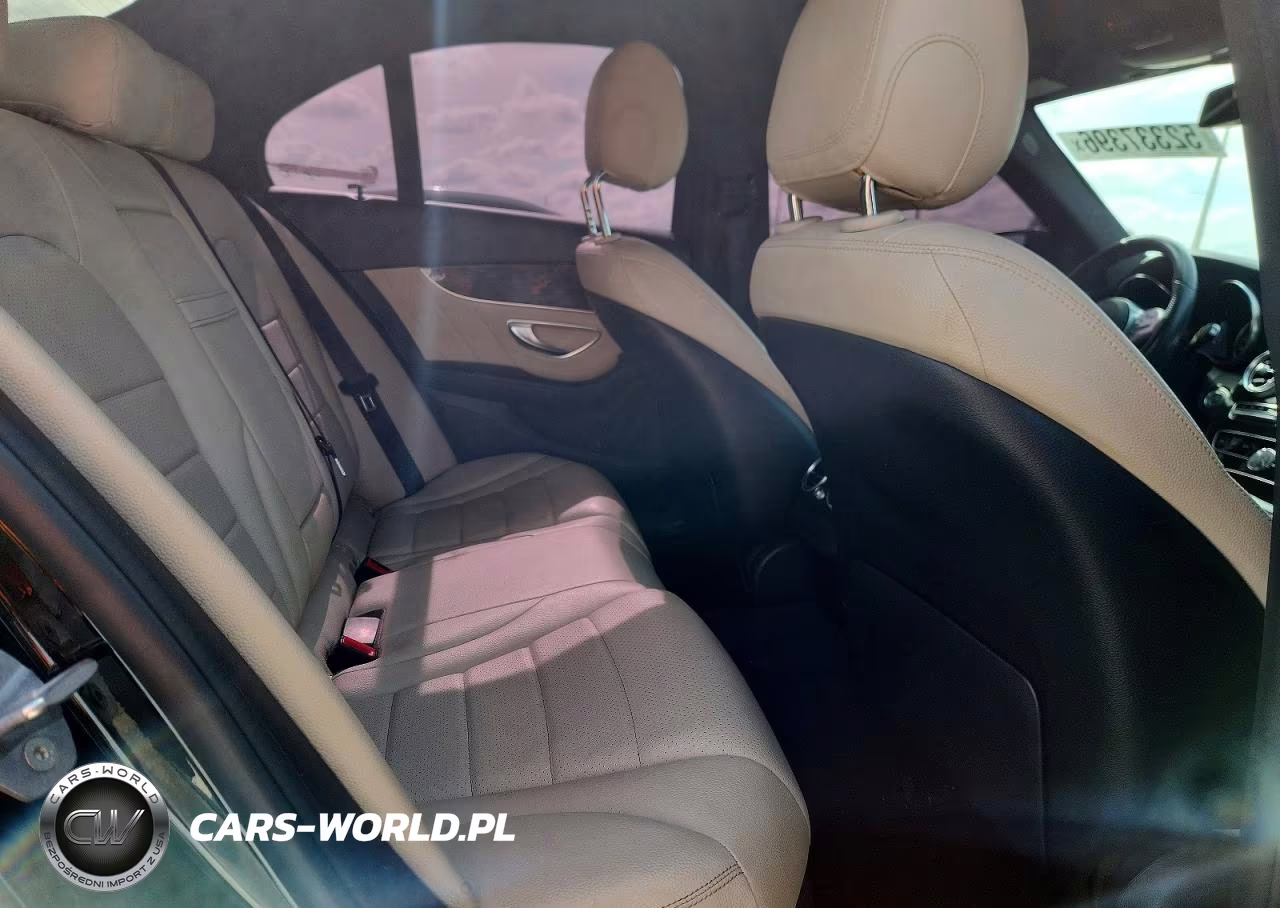 2019 Mercedes-Benz C 300 VIN:55SWF8DB2KU292403 - 10