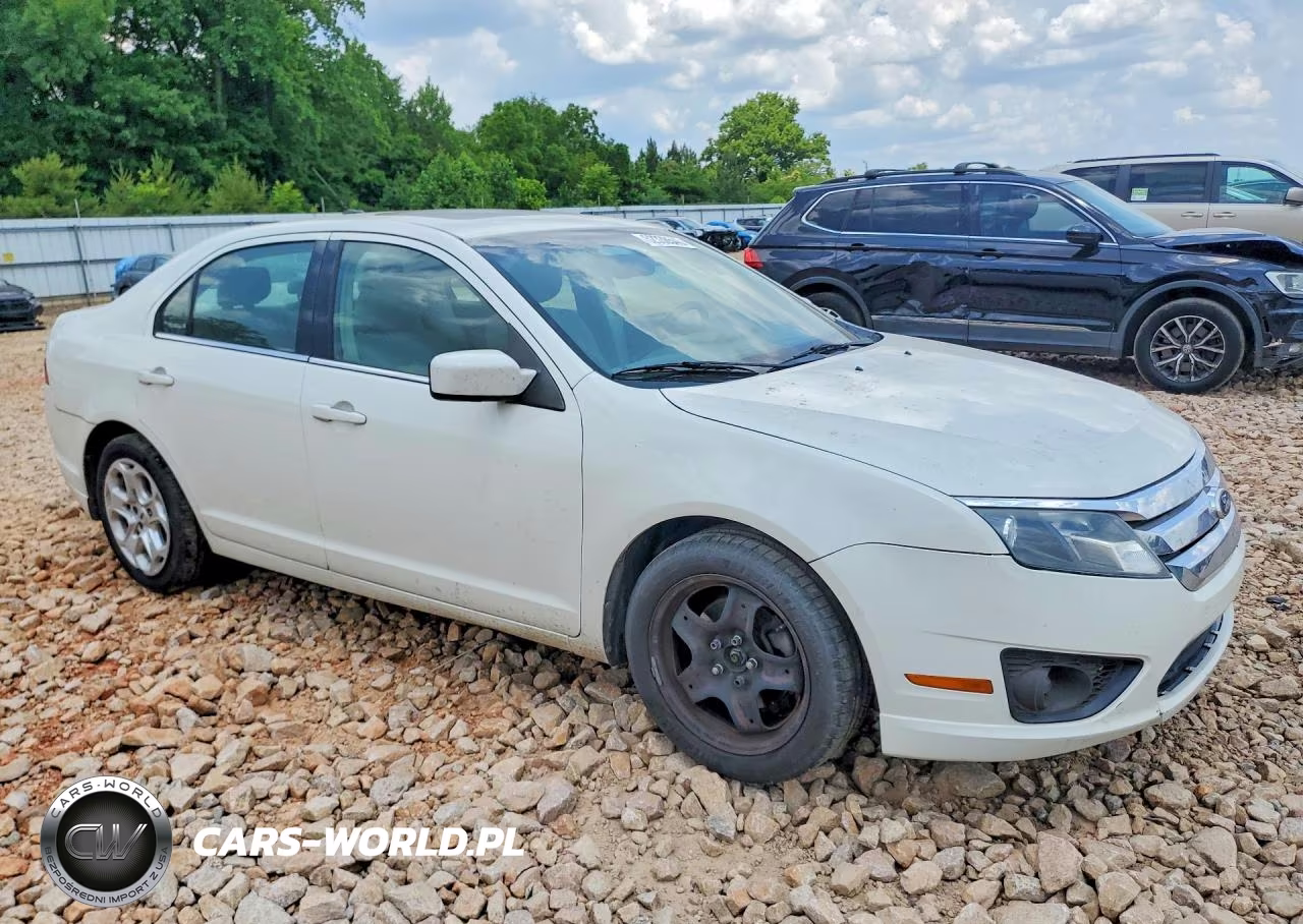 2011 Ford Fusion VIN:3FAHP0HA0BR187924 - 4