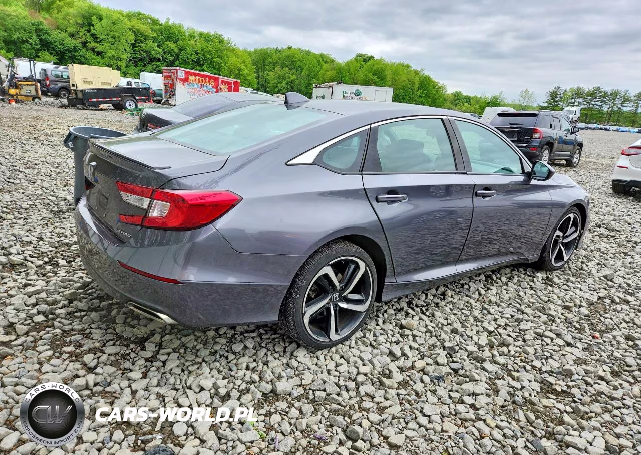 2018 Honda Accord Sport VIN:1HGCV1F35JA021820 - 3