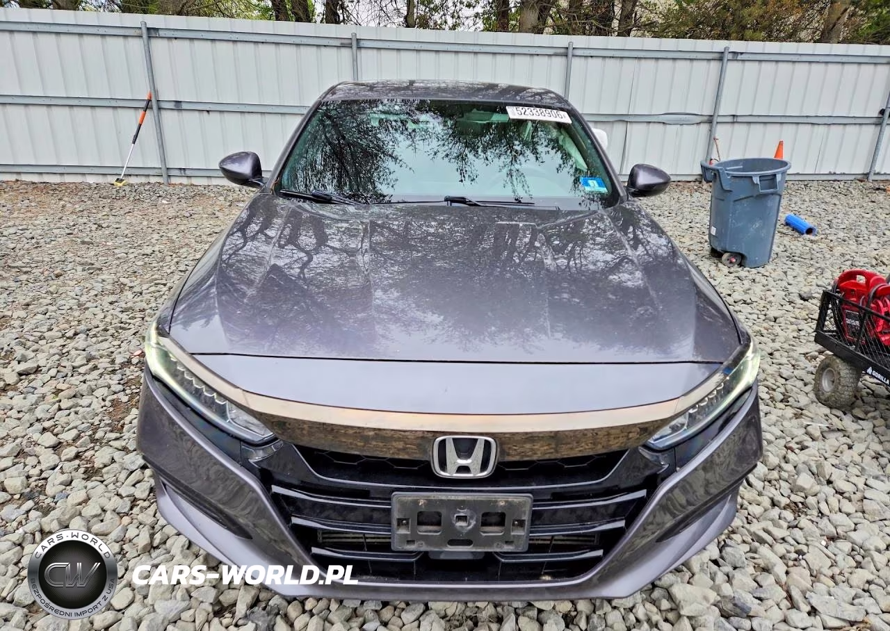 2018 Honda Accord Sport VIN:1HGCV1F35JA021820 - 5