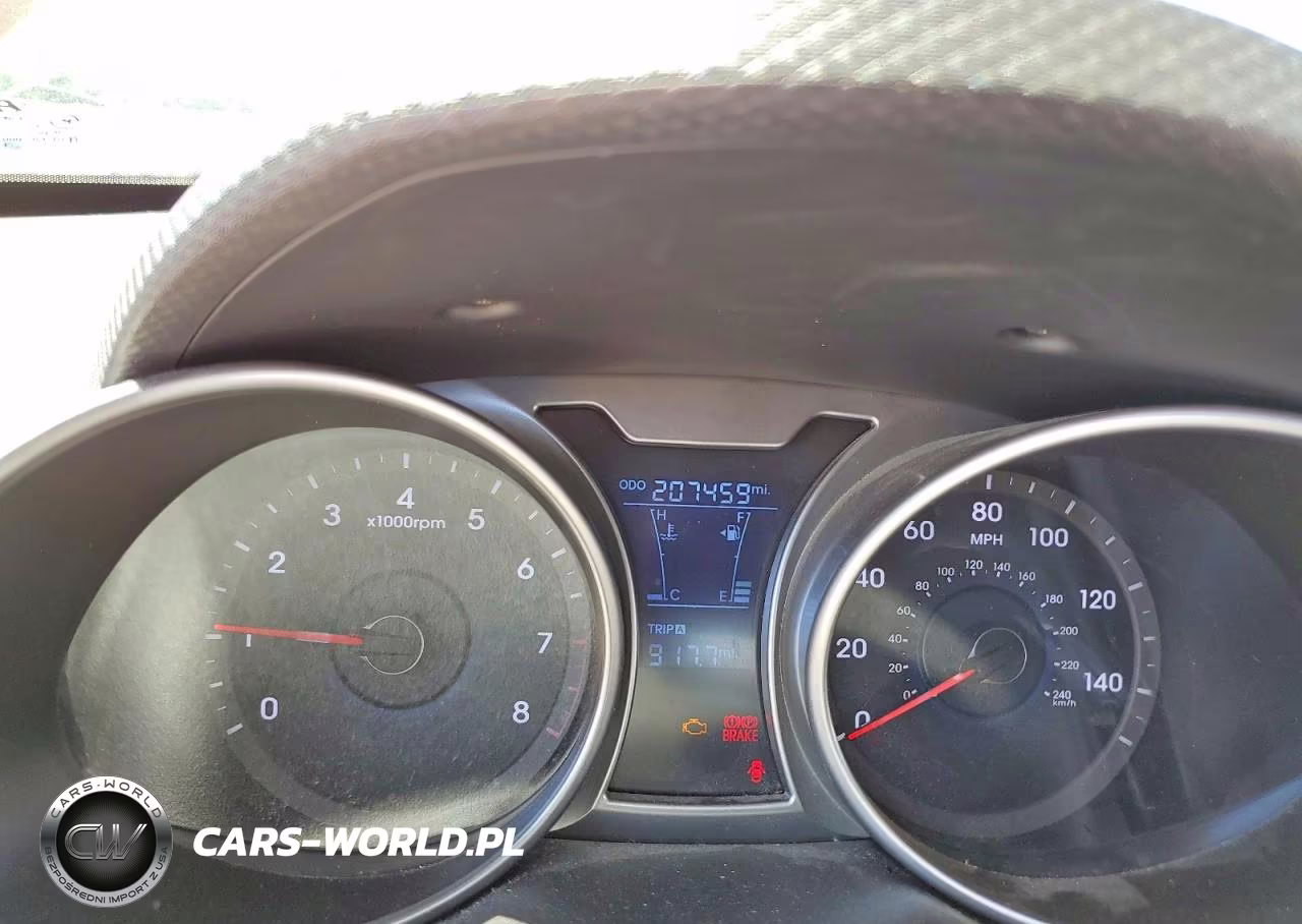 2012 Hyundai Veloster Base VIN:KMHTC6AD6CU023641 - 9