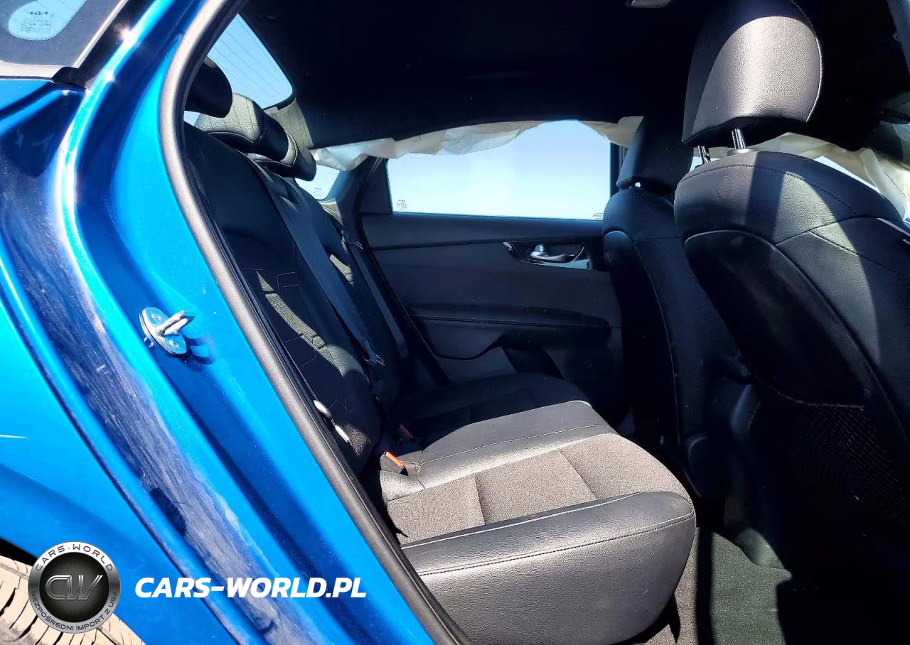 2024 Kia Forte Gt Line VIN:3KPF54AD4RE700130 - 10
