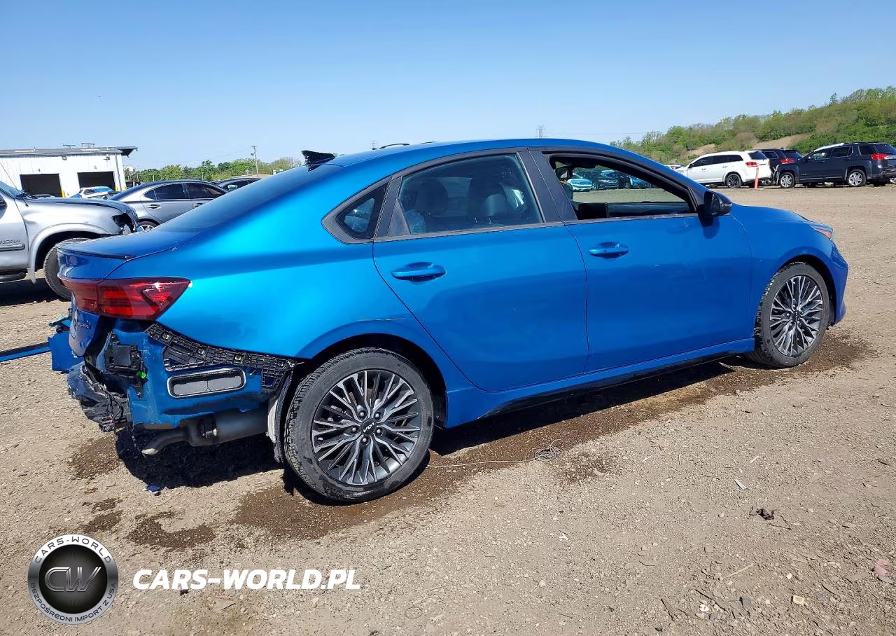 2024 Kia Forte Gt Line VIN:3KPF54AD4RE700130 - 3