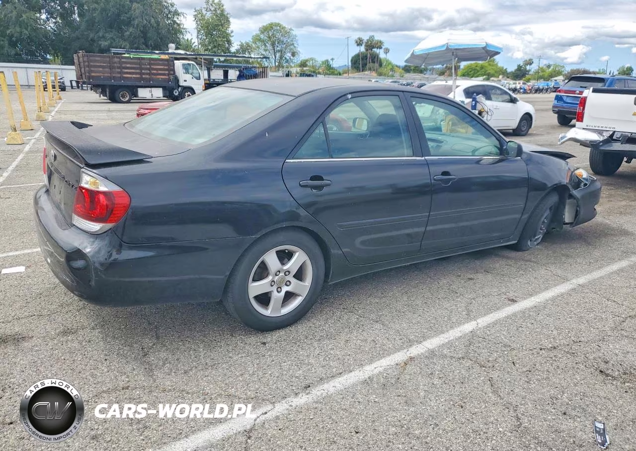 2005 Toyota Camry Se VIN:4T1BE32K05U051746 - 3
