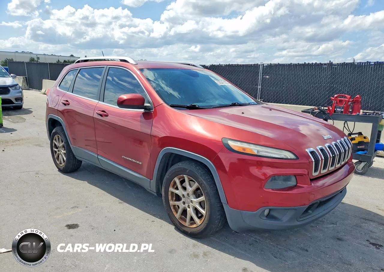2014 Jeep Cherokee VIN:1C4PJLCS7EW283799 - 4
