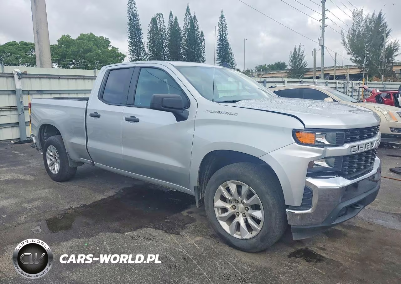 2022 Chevrolet Silverado Ltd C1500 Custom VIN:1GCRWBEK2NZ214096 - 4