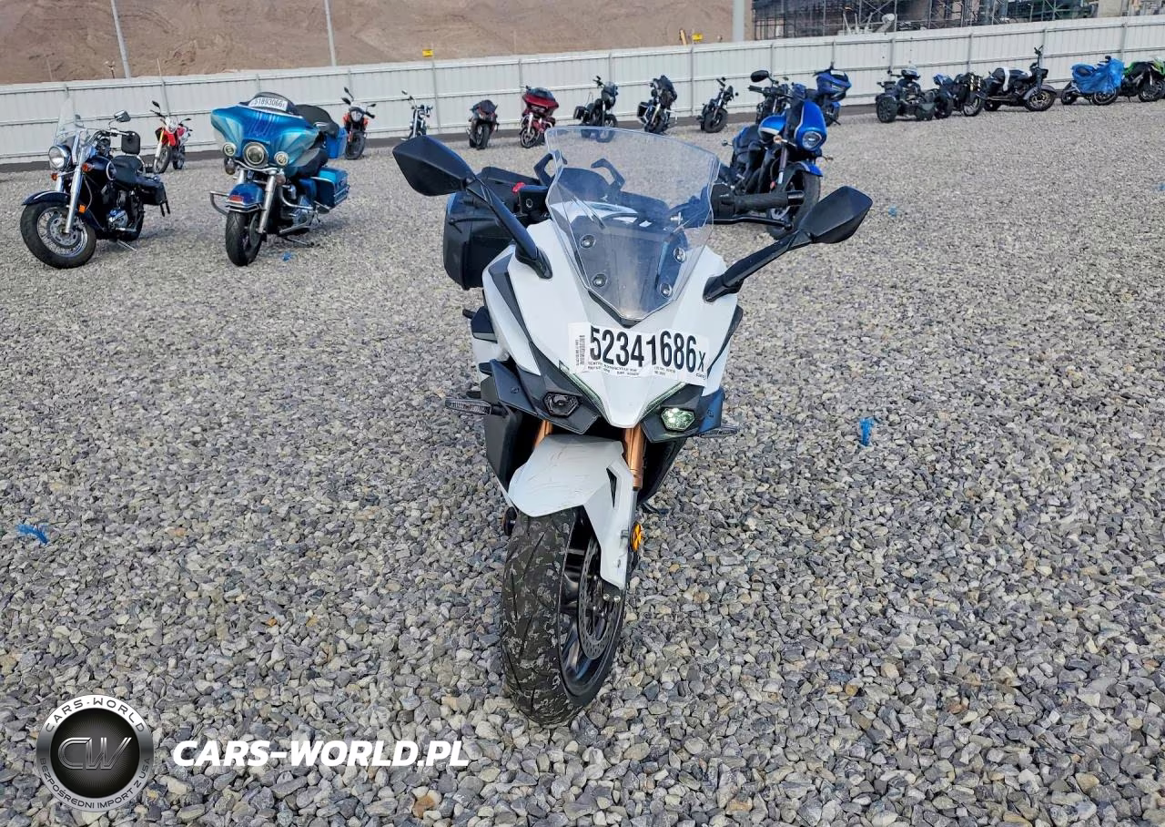 2026 Suzuki Gsx1000 Gt VIN:JS1EK12B5T7100301 - 2