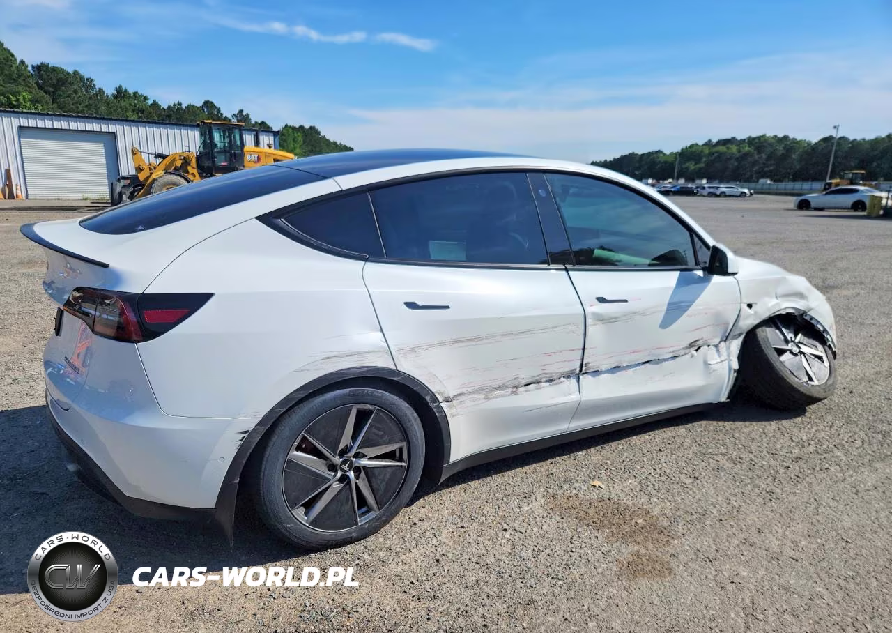 2021 Tesla Model Y VIN:5YJYGDEF6MF211598 - 3