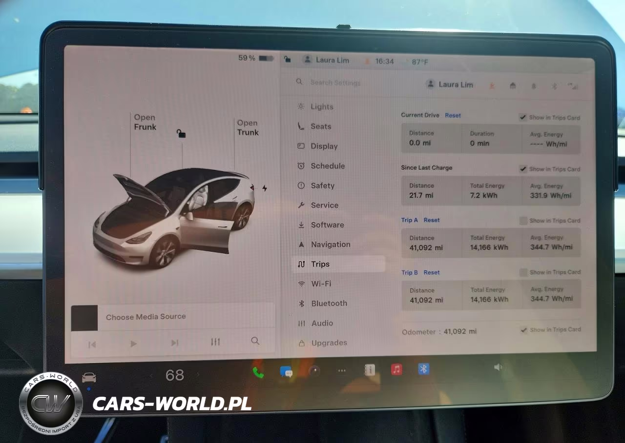 2021 Tesla Model Y VIN:5YJYGDEF6MF211598 - 9