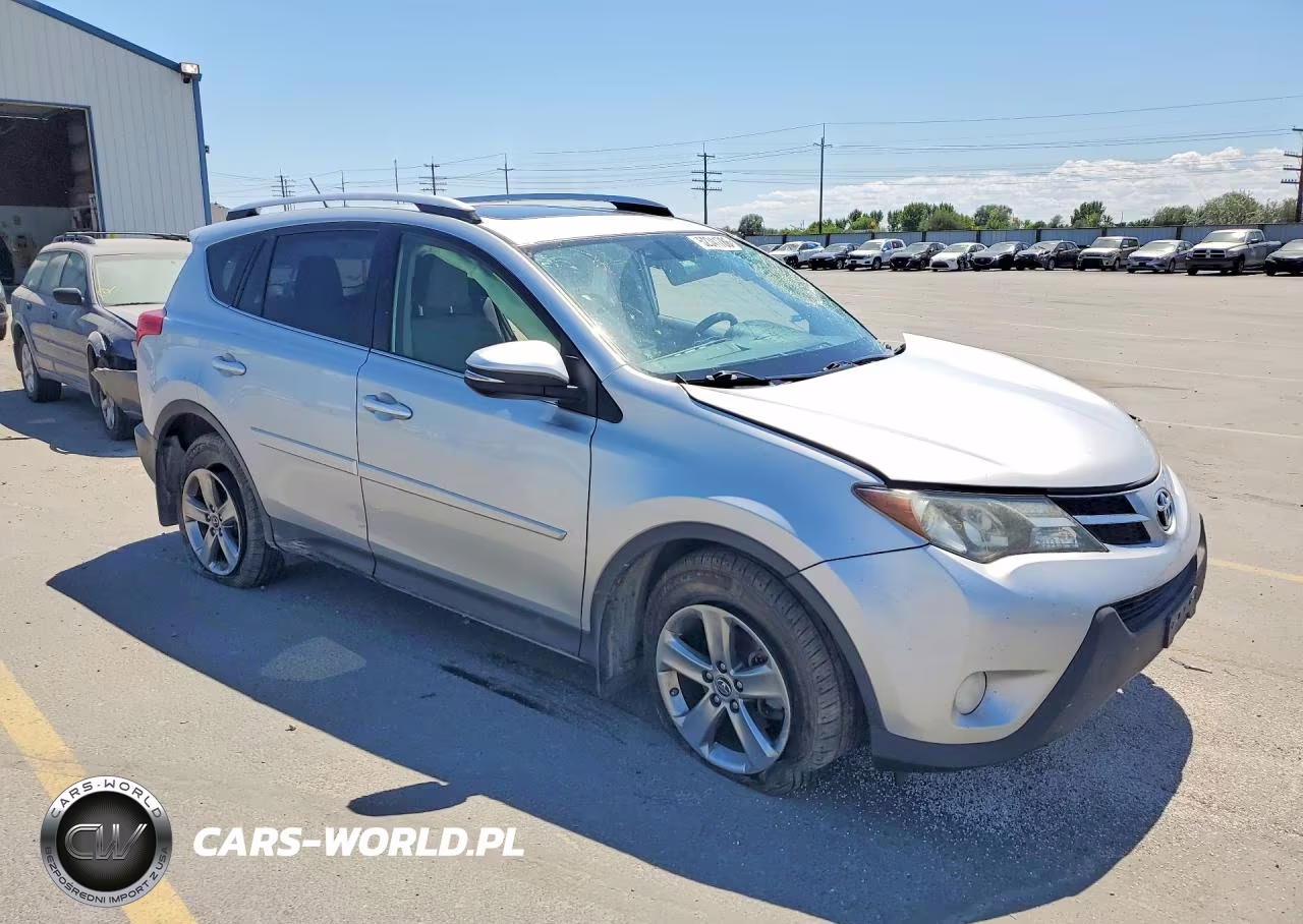 2015 Toyota Rav4 Xle VIN:JTMRFREV3FD119502 - 4