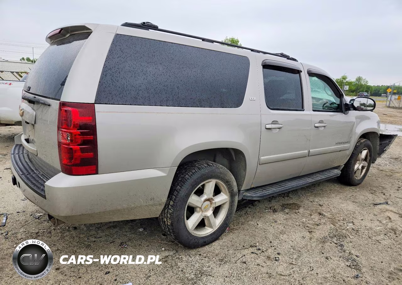 2007 Chevrolet Suburban C1500 VIN:1GNFC16067J178988 - 3