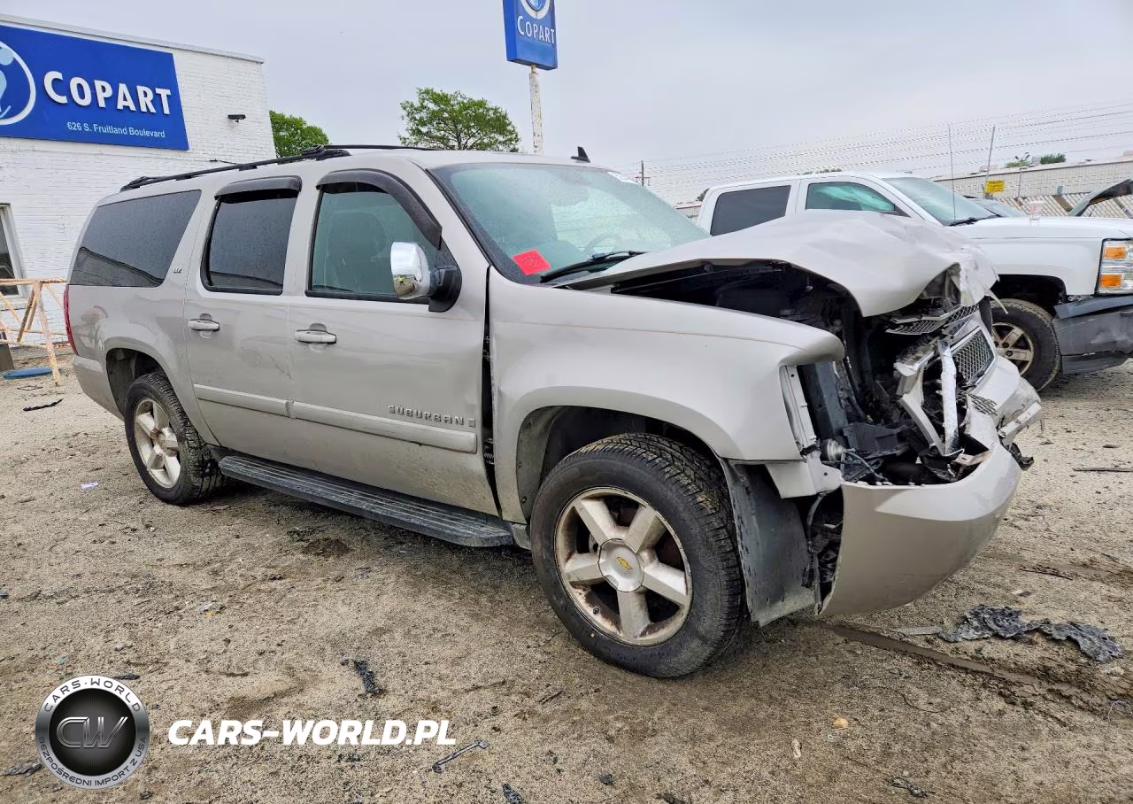 2007 Chevrolet Suburban C1500 VIN:1GNFC16067J178988 - 4