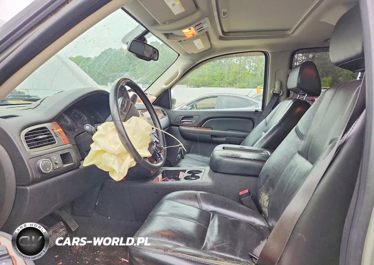 2007 Chevrolet Suburban C1500 VIN:1GNFC16067J178988 - 7