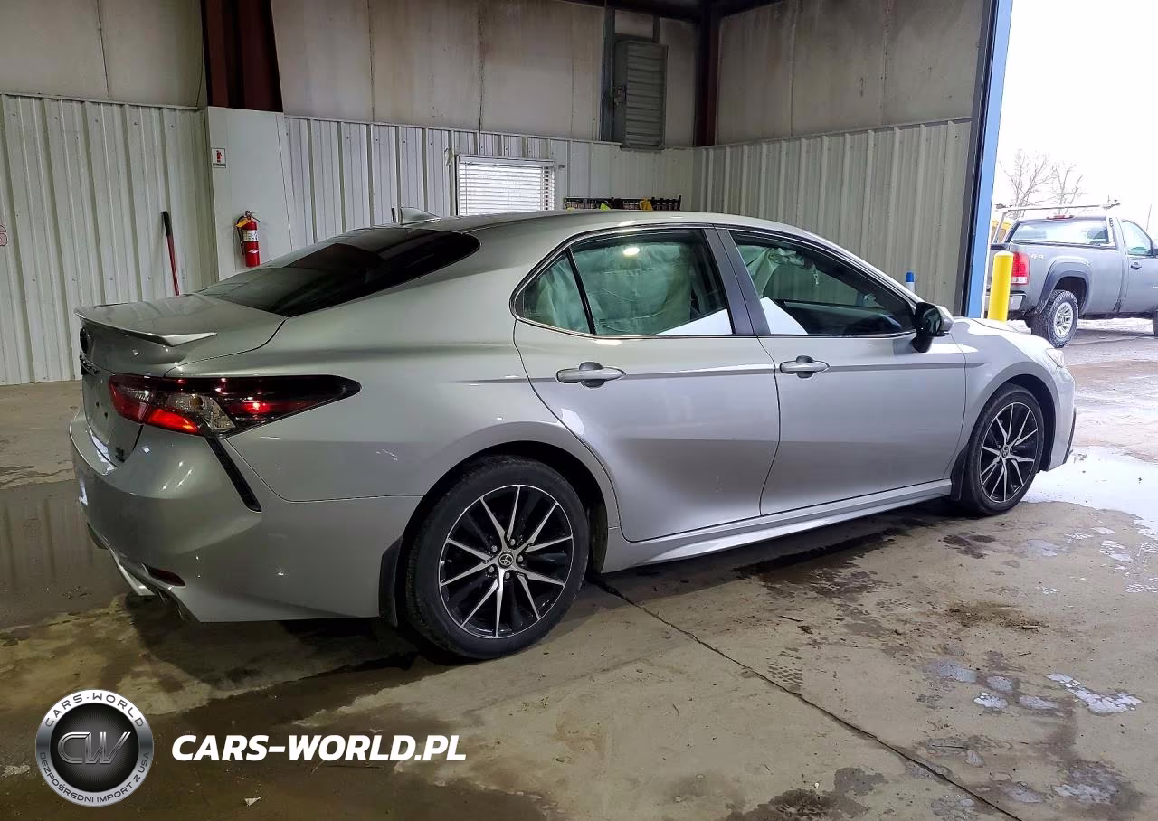 2024 Toyota Camry Se VIN:4T1G11BKXRU118008 - 3